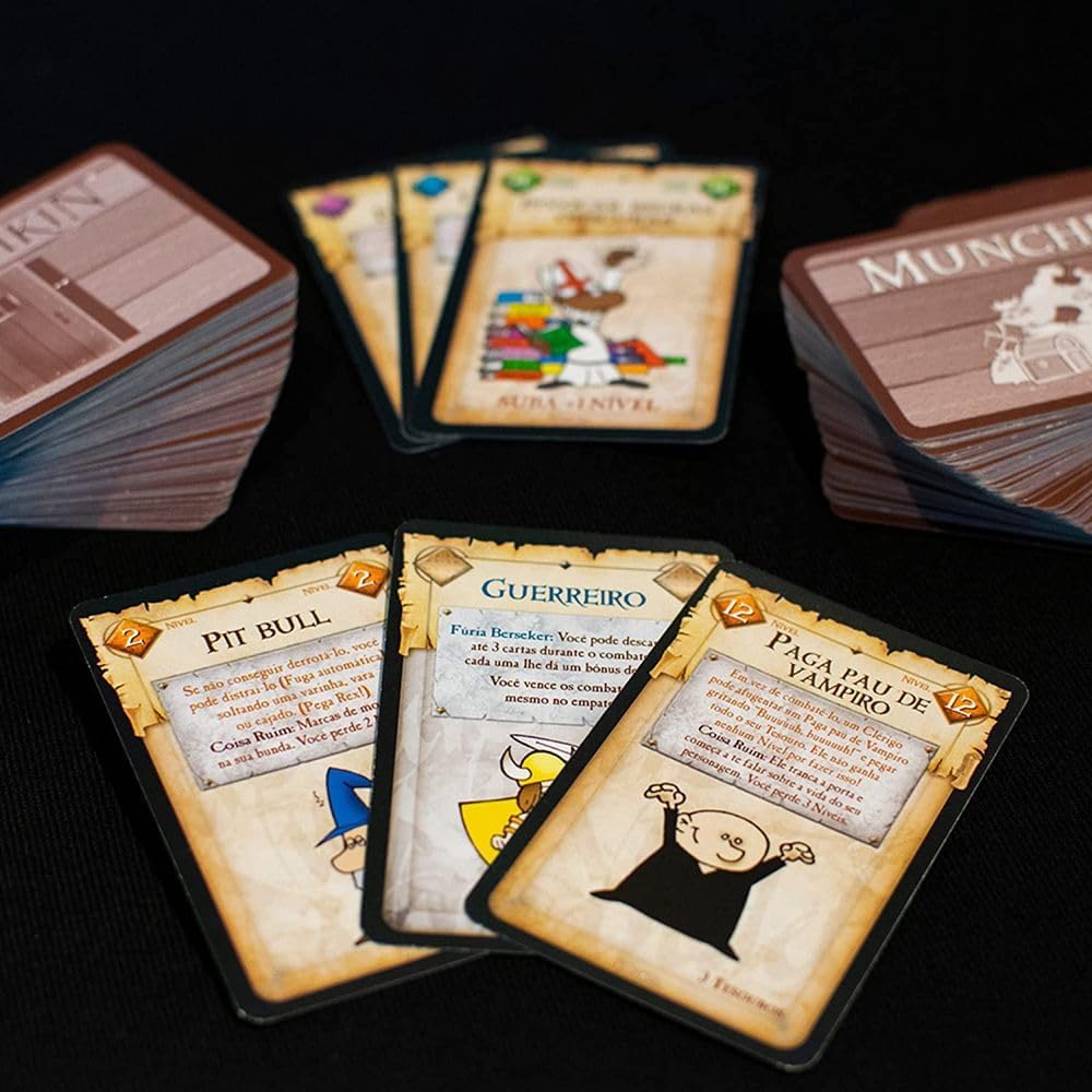 Asmodee Munchkin Jogo de Cartas, 3 a 6 jogadores, Idade +10 | Para Amigos, Partidas de até 90 minutos