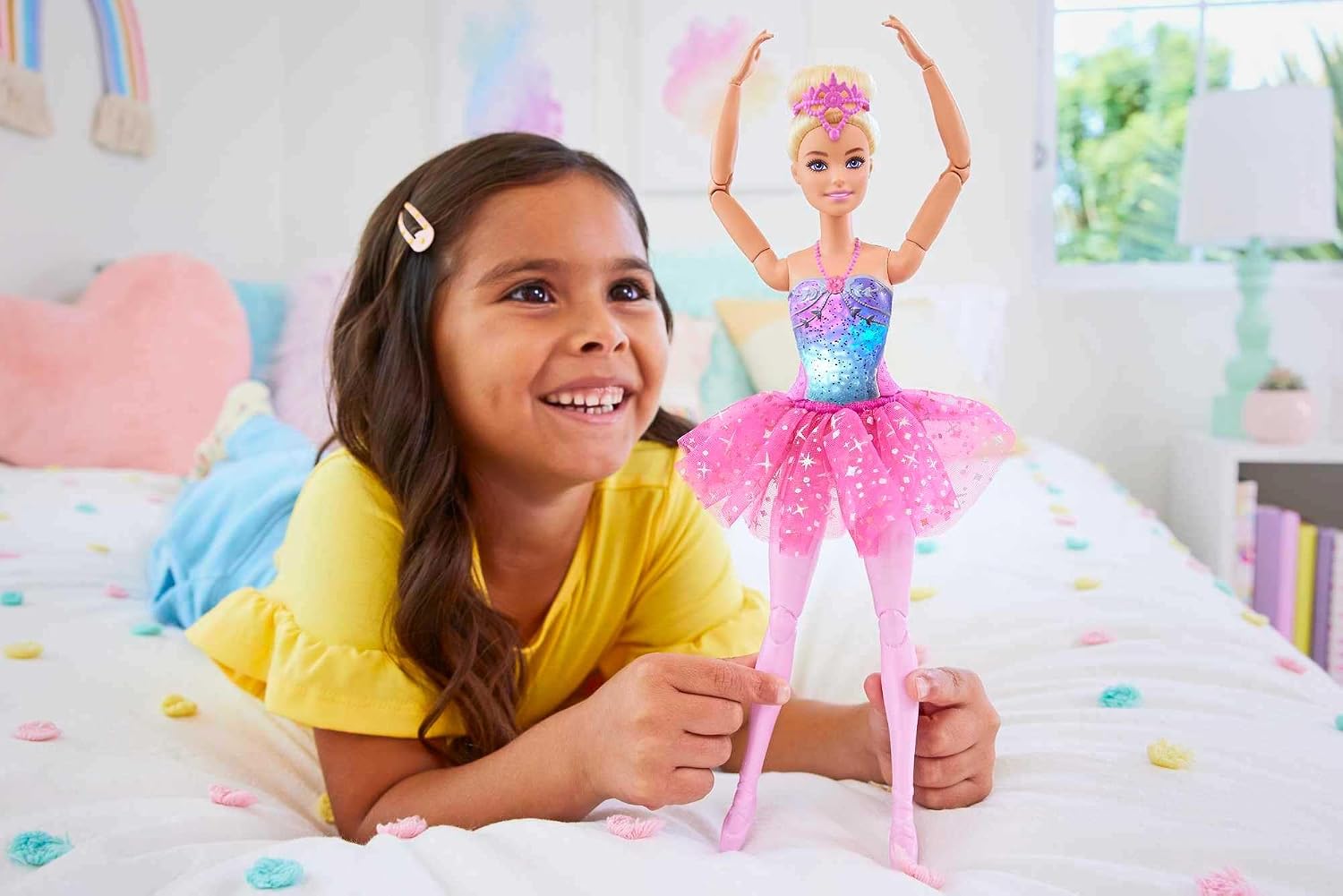 Barbie Fantasia Boneca Bailarina Luzes Brilhantes Rosa para crianças a partir de 3 anos