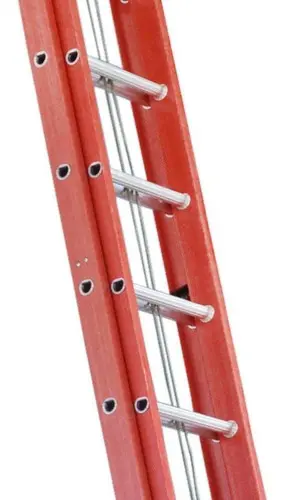 Escada Extensível de Fibra de Vidro WBertolo com 27 Degraus para 8,4 m